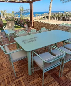 outdoor table and 8 chairs VR