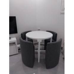  round dining table 